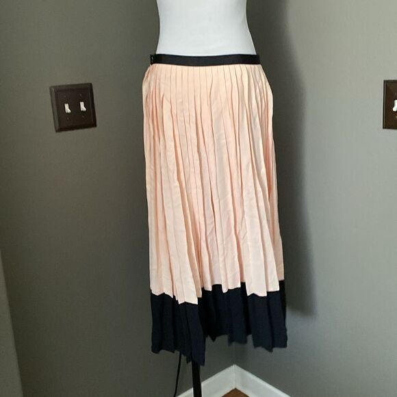NWOT Kate Spade Two Tone Colorblock Accordion Pleat Crepe Skirt Peach Black - Picture 7 of 11